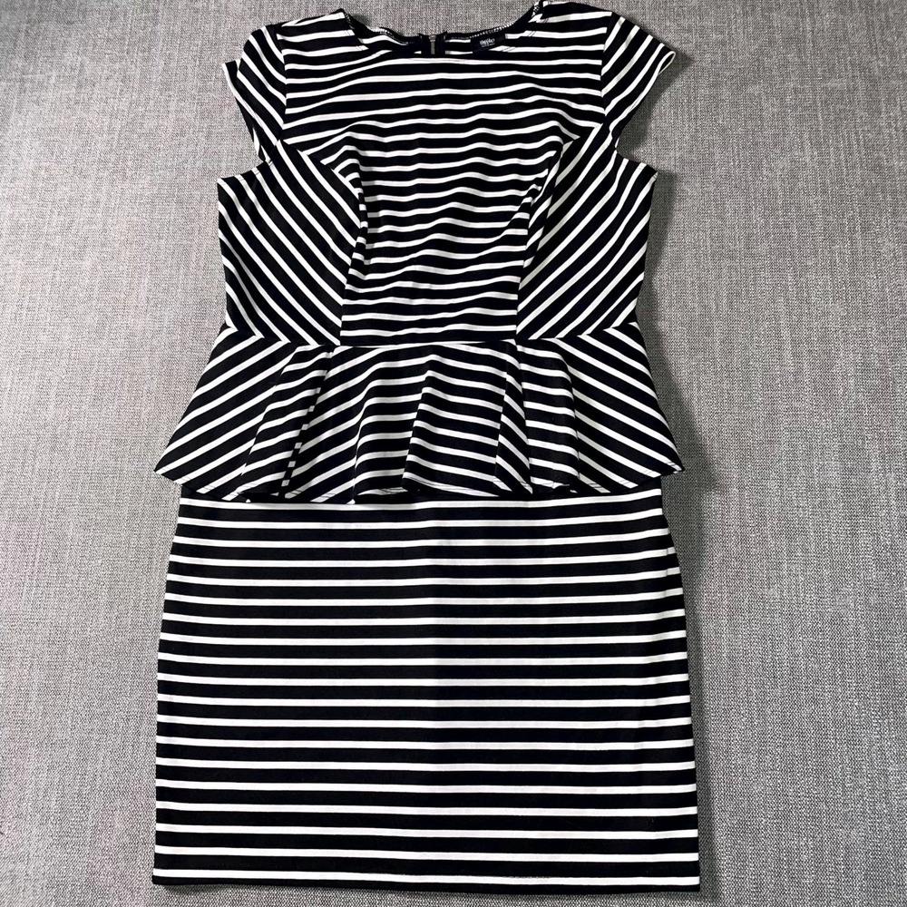 Mossimo Supply Co Peplum Dress Womens XL Black White Striped Back Zip Cap Sleeve